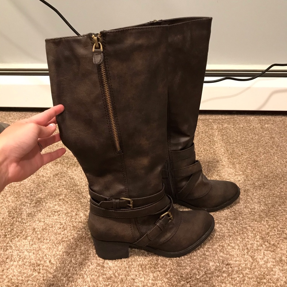 SO Healed Knee High Boots in Brown